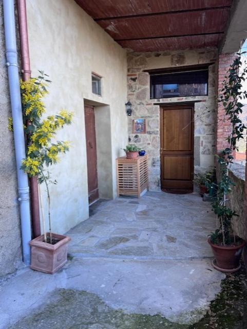 Casa Angolo Cantina Nel Castello Montegiovi 외부 사진
